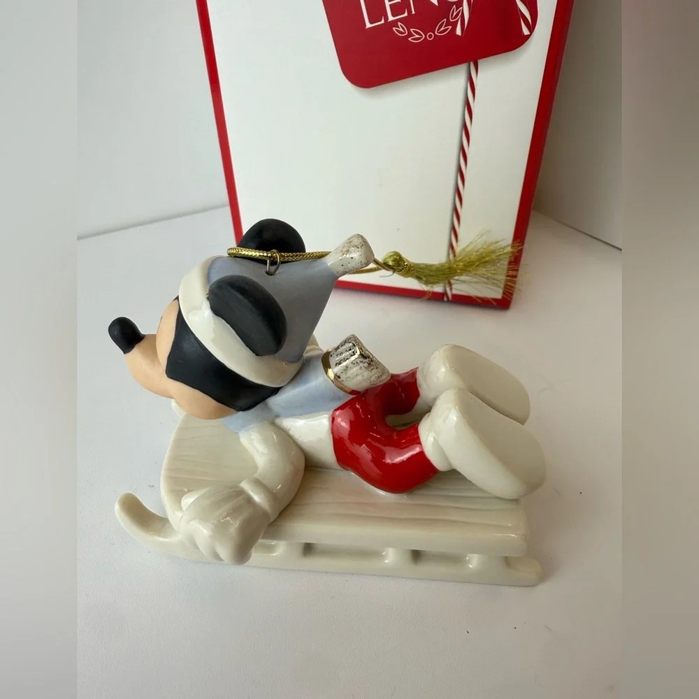 Lenox Disney Showcase Mickey’s Sledding Adventure‎ Ornament – 4” NEW OPEN BOX